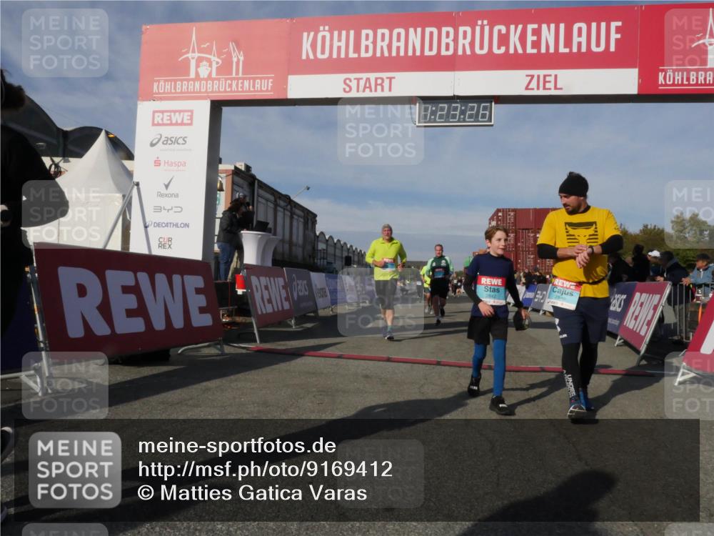 03.10.2025 - Köhlbrandbrückenlauf Matties Gatica Varas http://msf.ph/oto/9169412 03.10.2025 10:23:27 Ziel 1482, 1597, 1629, 1827, 1875, 2139, 2637, 2683, 2684, 2740, 2784, 2810, 3170, 3221 meine-sportfotos.de