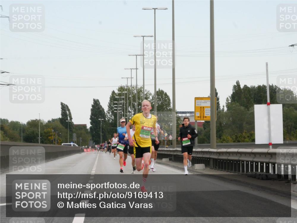 03.10.2025 - Köhlbrandbrückenlauf Matties Gatica Varas http://msf.ph/oto/9169413 03.10.2025 15:12:06 Position 3 7140 meine-sportfotos.de