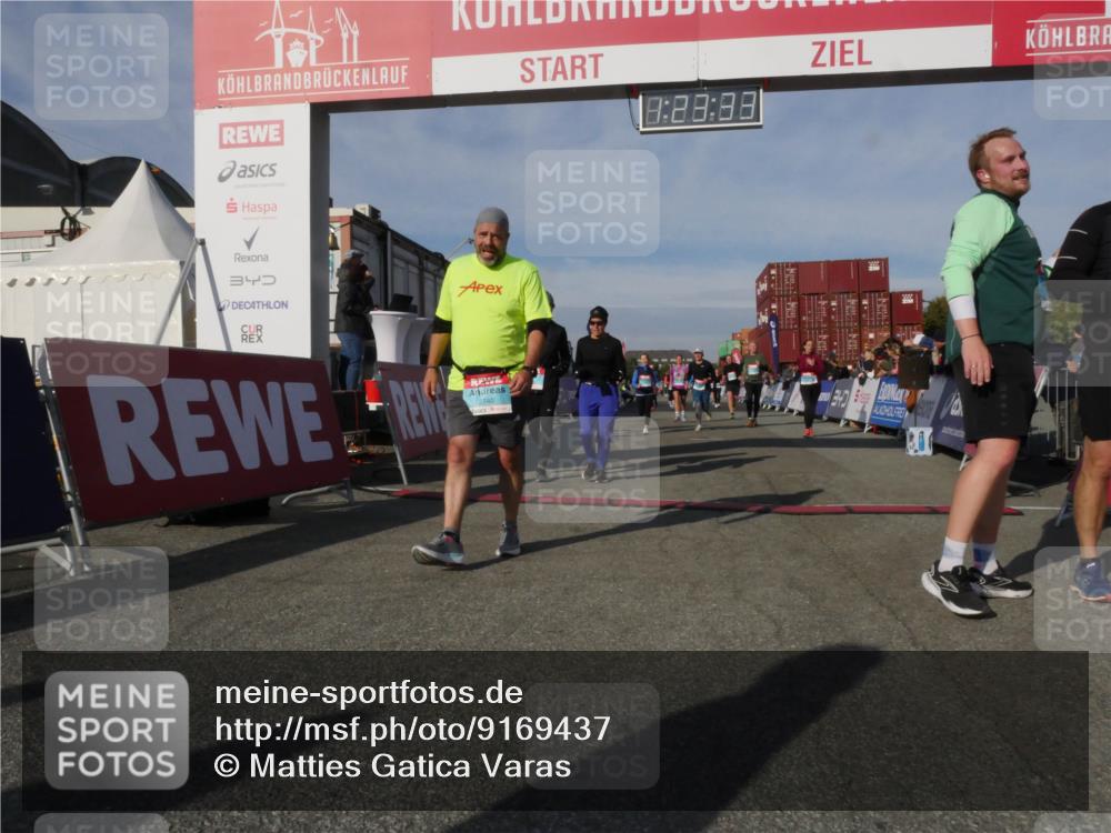 03.10.2025 - Köhlbrandbrückenlauf Matties Gatica Varas http://msf.ph/oto/9169437 03.10.2025 10:23:34 Ziel 1128, 1482, 1597, 1875, 1937, 1978, 2008, 2152, 2229, 2303, 2315, 2637, 2683, 2684, 2784, 3170, 3422, 3423 meine-sportfotos.de