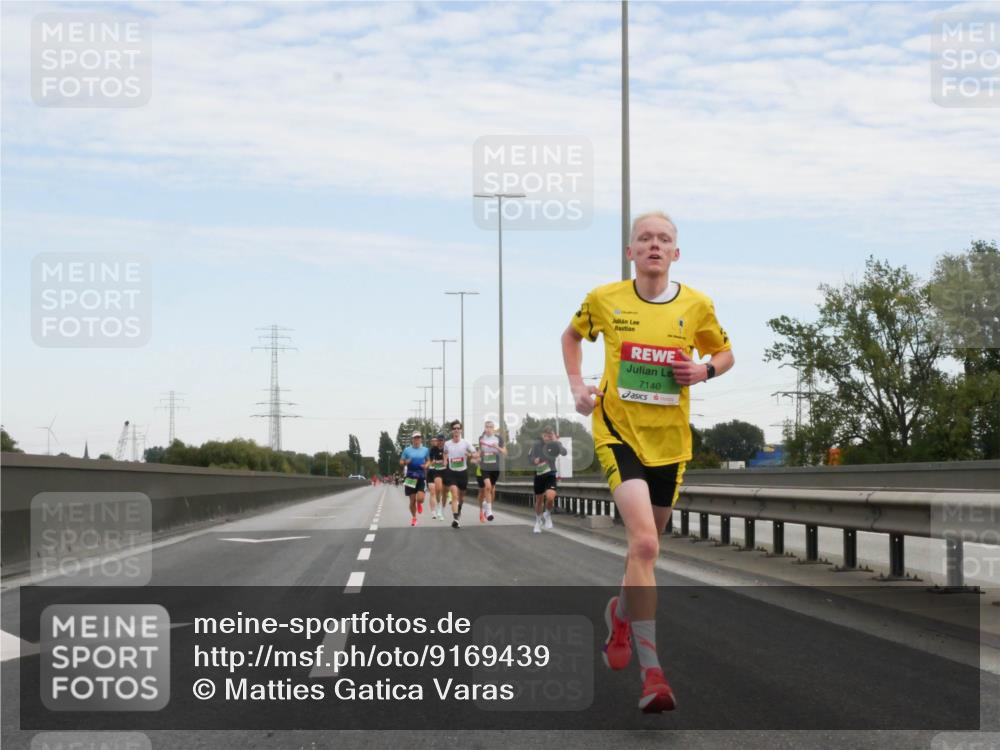 03.10.2025 - Köhlbrandbrückenlauf Matties Gatica Varas http://msf.ph/oto/9169439 03.10.2025 15:12:13 Position 3 7140 meine-sportfotos.de