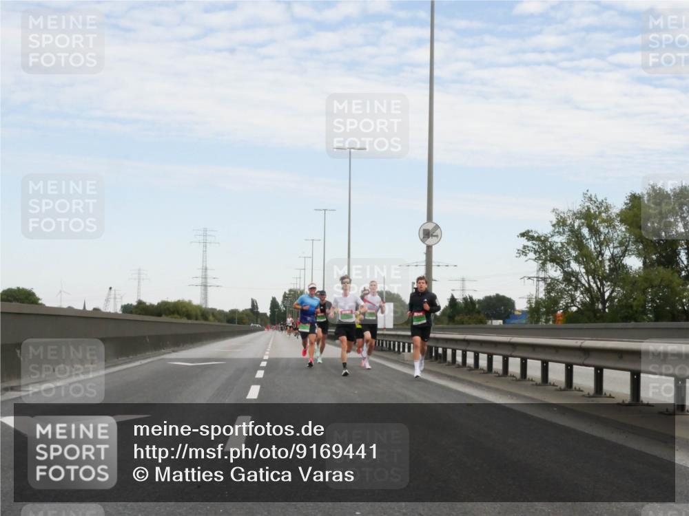 03.10.2025 - Köhlbrandbrückenlauf Matties Gatica Varas http://msf.ph/oto/9169441 03.10.2025 15:12:15 Position 3  meine-sportfotos.de