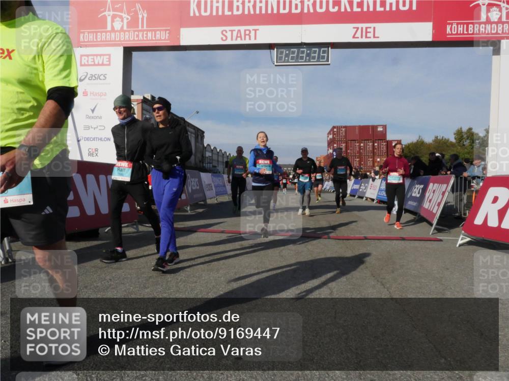 03.10.2025 - Köhlbrandbrückenlauf Matties Gatica Varas http://msf.ph/oto/9169447 03.10.2025 10:23:37 Ziel 1128, 1482, 1597, 1875, 1937, 1978, 2008, 2152, 2229, 2303, 2315, 2637, 2784, 3170, 3422, 3423 meine-sportfotos.de