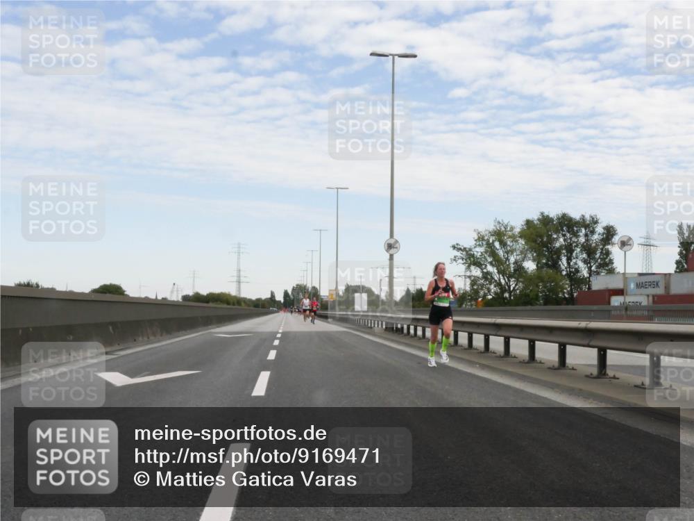 03.10.2025 - Köhlbrandbrückenlauf Matties Gatica Varas http://msf.ph/oto/9169471 03.10.2025 15:12:25 Position 3  meine-sportfotos.de