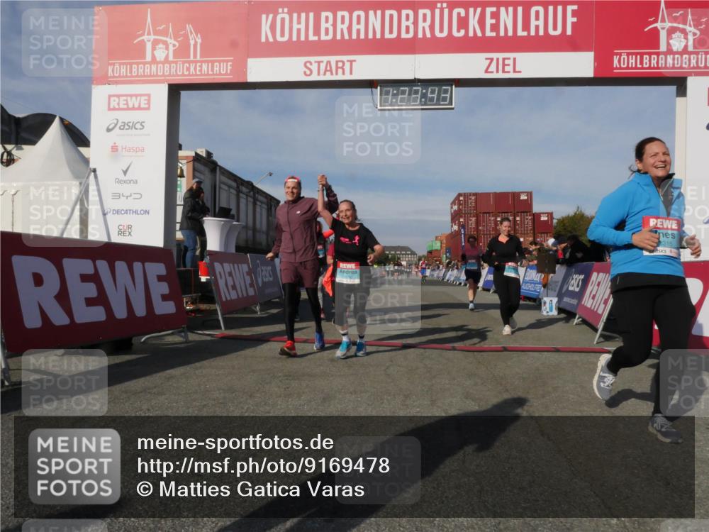 03.10.2025 - Köhlbrandbrückenlauf Matties Gatica Varas http://msf.ph/oto/9169478 03.10.2025 10:23:44 Ziel 1128, 1978, 2008, 2152, 2303, 3088, 3422, 3423 meine-sportfotos.de