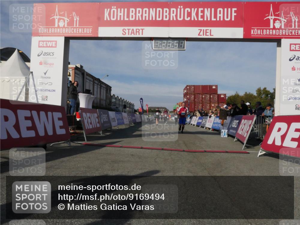 03.10.2025 - Köhlbrandbrückenlauf Matties Gatica Varas http://msf.ph/oto/9169494 03.10.2025 10:23:52 Ziel 1001, 1160, 1825, 2310, 2782, 3088 meine-sportfotos.de