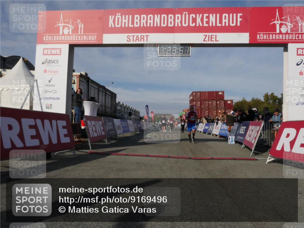 03.10.2025 - Köhlbrandbrückenlauf Matties Gatica Varas http://msf.ph/oto/9169496 03.10.2025 10:23:53 Ziel 1001, 1160, 1545, 1571, 1825, 2310, 2782, 3088 meine-sportfotos.de