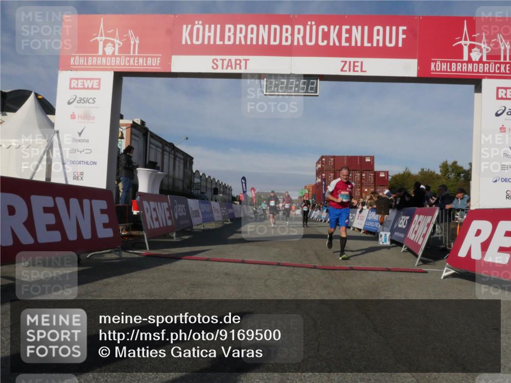 03.10.2025 - Köhlbrandbrückenlauf Matties Gatica Varas http://msf.ph/oto/9169500 03.10.2025 10:23:54 Ziel 1001, 1160, 1545, 1571, 1825, 2310, 2782, 3088 meine-sportfotos.de