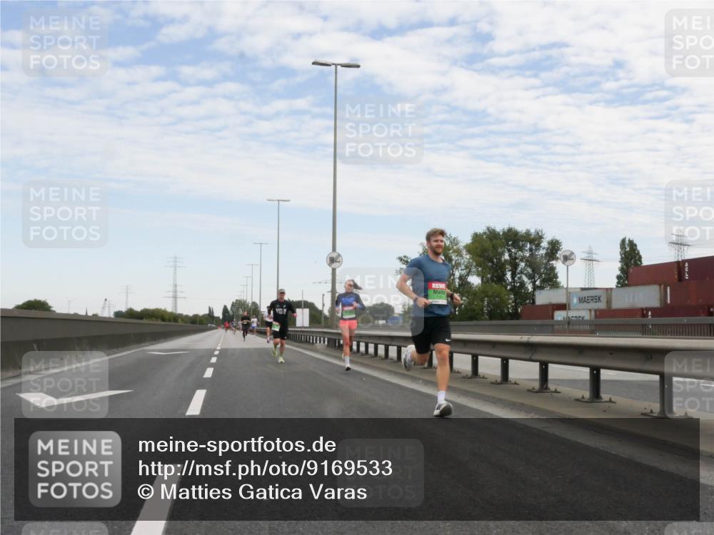 03.10.2025 - Köhlbrandbrückenlauf Matties Gatica Varas http://msf.ph/oto/9169533 03.10.2025 15:12:51 Position 3  meine-sportfotos.de