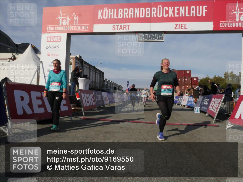 03.10.2025 - Köhlbrandbrückenlauf Matties Gatica Varas http://msf.ph/oto/9169550 03.10.2025 10:24:06 Ziel 1147, 1853, 1855, 1994, 2078, 2103, 2140, 2351, 2371, 2971, 3675, 3677, 3803, 3810 meine-sportfotos.de