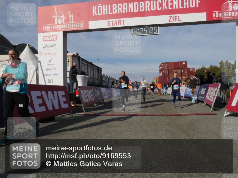 03.10.2025 - Köhlbrandbrückenlauf Matties Gatica Varas http://msf.ph/oto/9169553 03.10.2025 10:24:07 Ziel 1147, 1853, 1855, 1994, 2078, 2103, 2140, 2351, 2371, 2971, 3675, 3677, 3803, 3810 meine-sportfotos.de