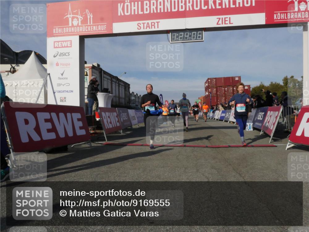 03.10.2025 - Köhlbrandbrückenlauf Matties Gatica Varas http://msf.ph/oto/9169555 03.10.2025 10:24:08 Ziel 1853, 1855, 1994, 2078, 2103, 2140, 2351, 2371, 2971, 3675, 3677, 3803, 3810 meine-sportfotos.de