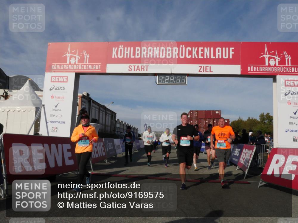 03.10.2025 - Köhlbrandbrückenlauf Matties Gatica Varas http://msf.ph/oto/9169575 03.10.2025 10:24:13 Ziel 1329, 1855, 2103, 2239, 2319, 2351, 2371, 2384, 2970, 2971, 3597, 3675, 3677, 3810 meine-sportfotos.de