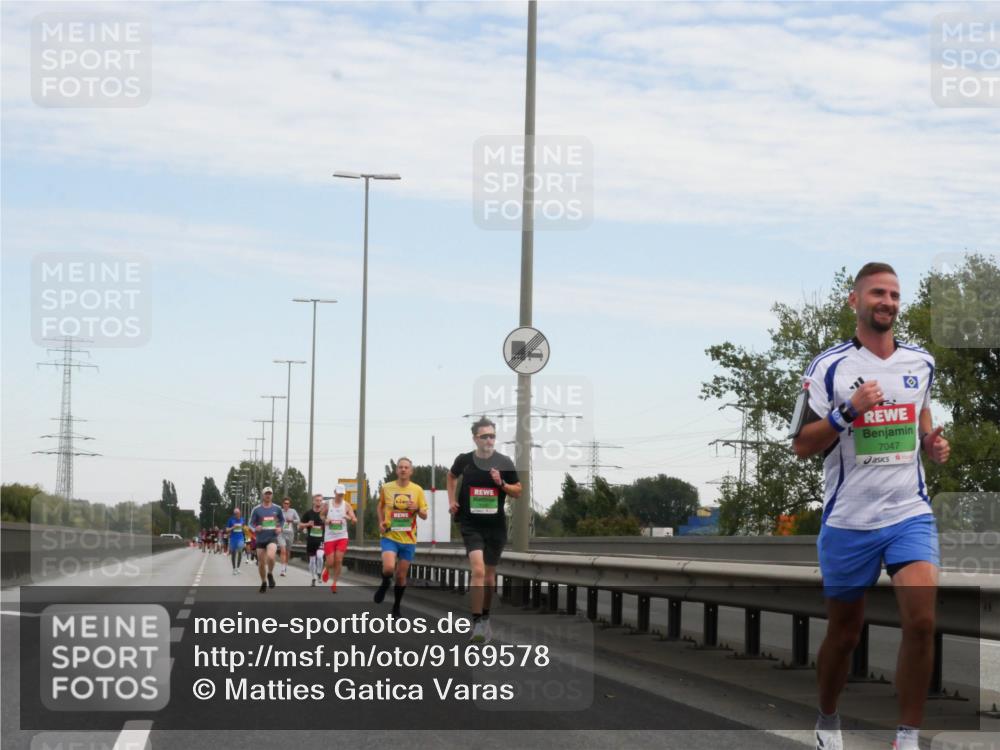 03.10.2025 - Köhlbrandbrückenlauf Matties Gatica Varas http://msf.ph/oto/9169578 03.10.2025 15:13:06 Position 3 7047 meine-sportfotos.de
