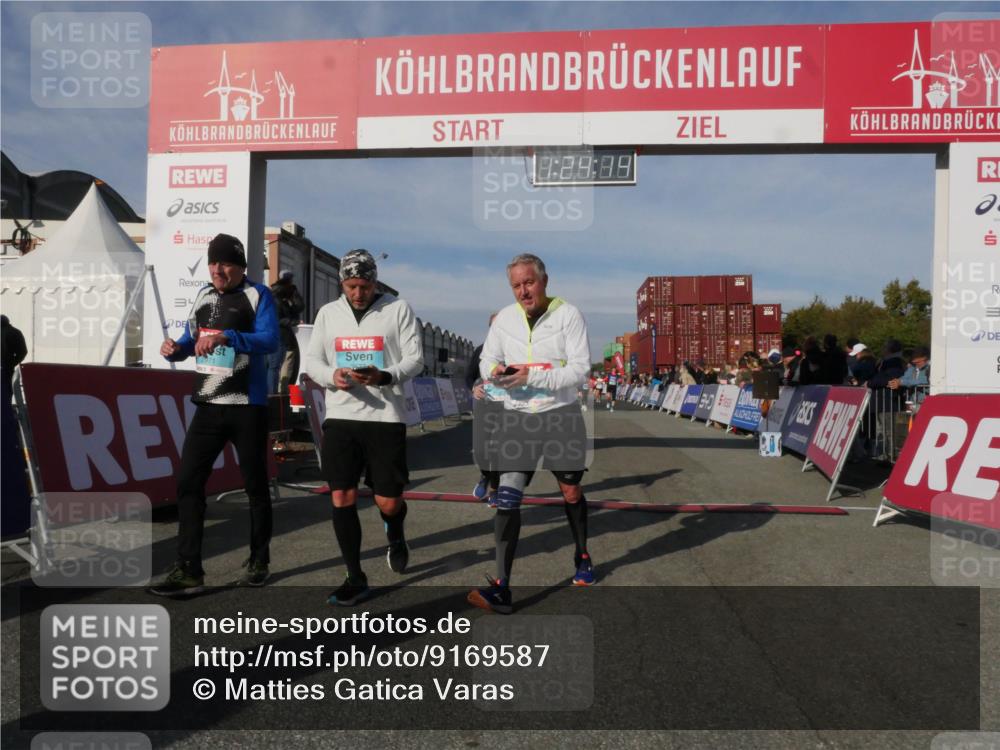 03.10.2025 - Köhlbrandbrückenlauf Matties Gatica Varas http://msf.ph/oto/9169587 03.10.2025 10:24:16 Ziel 1329, 2103, 2239, 2319, 2340, 2384, 2970, 3597, 3810 meine-sportfotos.de