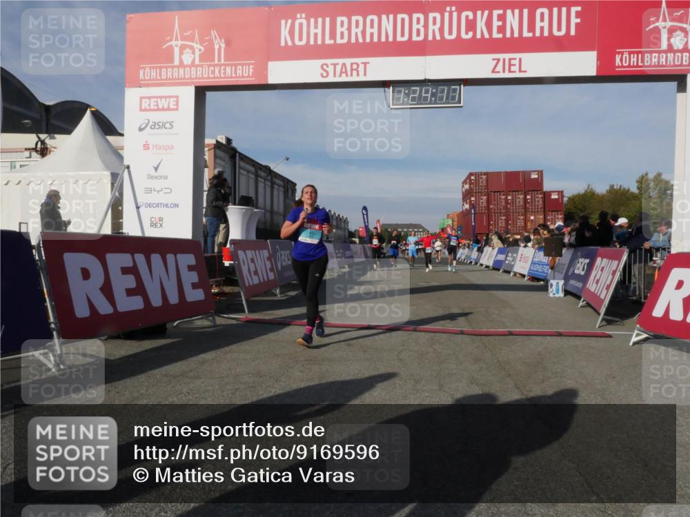 03.10.2025 - Köhlbrandbrückenlauf Matties Gatica Varas http://msf.ph/oto/9169596 03.10.2025 10:24:18 Ziel 1329, 2239, 2319, 2340, 2384, 2970, 3597 meine-sportfotos.de