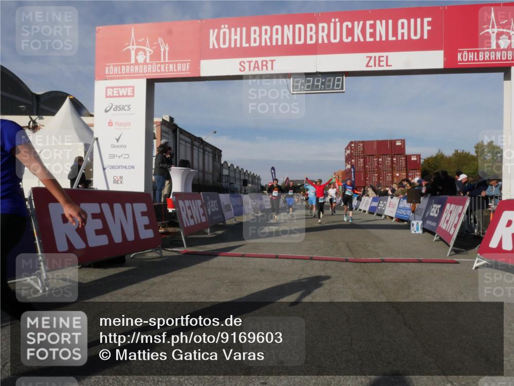 03.10.2025 - Köhlbrandbrückenlauf Matties Gatica Varas http://msf.ph/oto/9169603 03.10.2025 10:24:20 Ziel 1329, 1440, 1732, 1895, 2239, 2319, 2340, 2384, 2970, 3597 meine-sportfotos.de