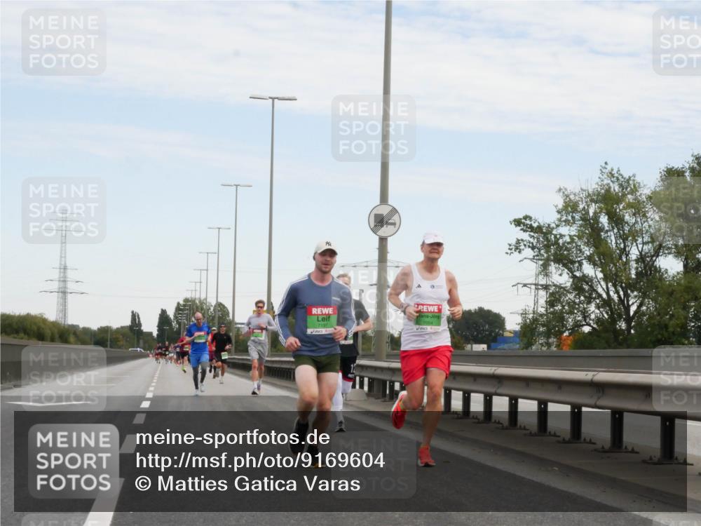 03.10.2025 - Köhlbrandbrückenlauf Matties Gatica Varas http://msf.ph/oto/9169604 03.10.2025 15:13:12 Position 3 7197, 7054 meine-sportfotos.de