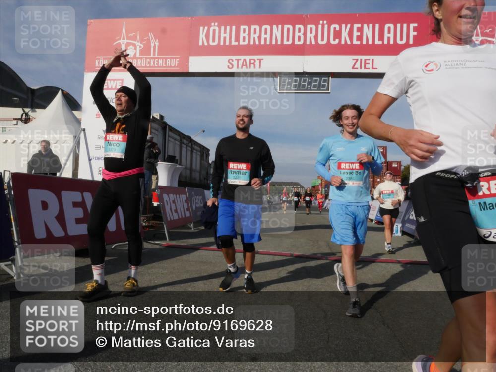 03.10.2025 - Köhlbrandbrückenlauf Matties Gatica Varas http://msf.ph/oto/9169628 03.10.2025 10:24:26 Ziel 1440, 1732, 1895, 2187, 2340, 3074 meine-sportfotos.de