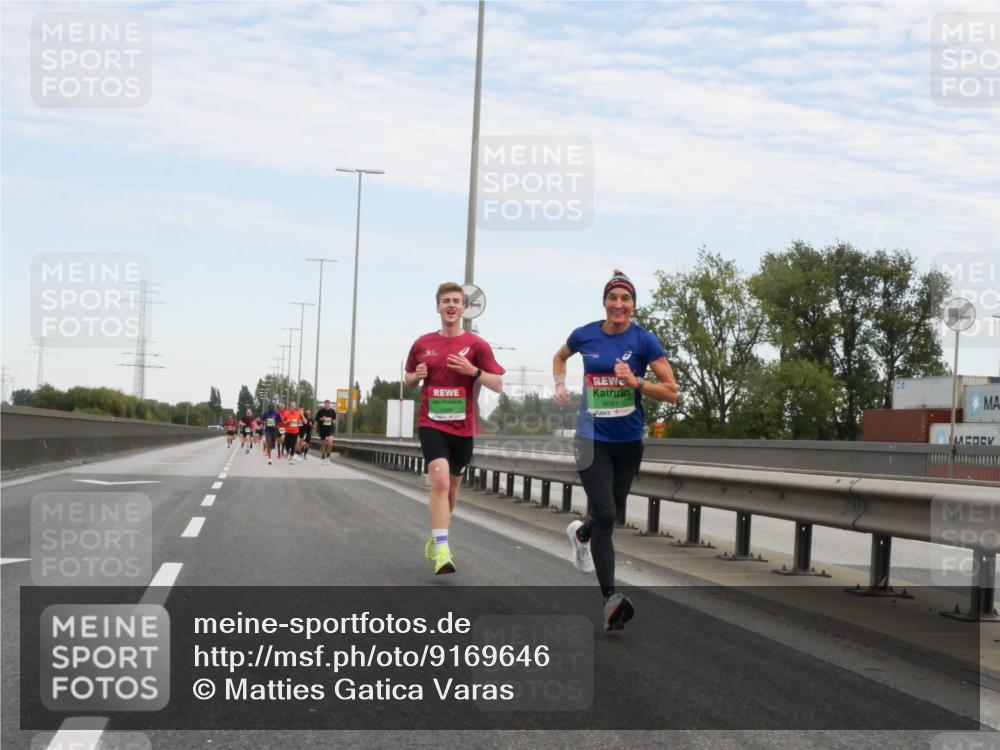 03.10.2025 - Köhlbrandbrückenlauf Matties Gatica Varas http://msf.ph/oto/9169646 03.10.2025 15:13:28 Position 3 9591 meine-sportfotos.de