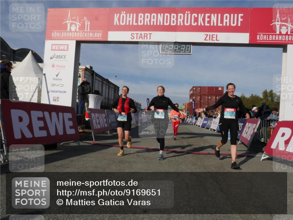 03.10.2025 - Köhlbrandbrückenlauf Matties Gatica Varas http://msf.ph/oto/9169651 03.10.2025 10:24:32 Ziel 1433, 1440, 1683, 1717, 1732, 1762, 1895, 2169, 2173, 2187, 2680, 2847, 2848, 3042, 3074, 3523, 3620 meine-sportfotos.de
