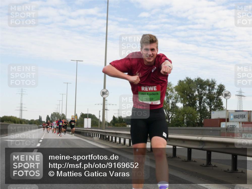 03.10.2025 - Köhlbrandbrückenlauf Matties Gatica Varas http://msf.ph/oto/9169652 03.10.2025 15:13:29 Position 3 9269 meine-sportfotos.de