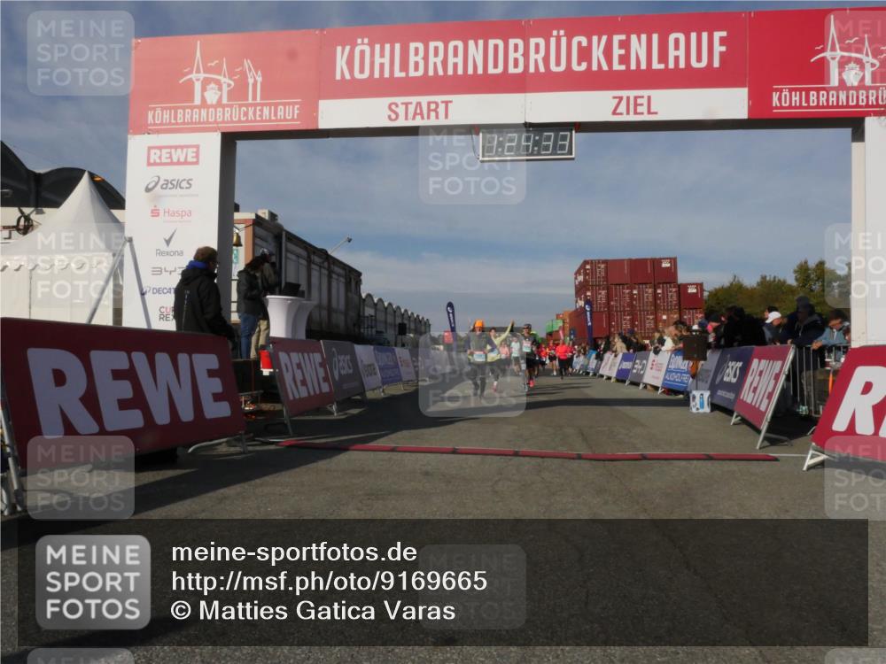 03.10.2025 - Köhlbrandbrückenlauf Matties Gatica Varas http://msf.ph/oto/9169665 03.10.2025 10:24:35 Ziel 1433, 1683, 1697, 1717, 1762, 2045, 2169, 2173, 2187, 2234, 2680, 2847, 2848, 3038, 3042, 3199, 3240, 3523, 3620, 3759 meine-sportfotos.de