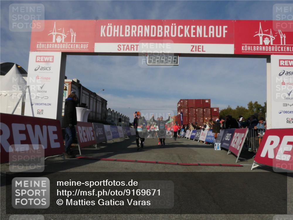 03.10.2025 - Köhlbrandbrückenlauf Matties Gatica Varas http://msf.ph/oto/9169671 03.10.2025 10:24:37 Ziel 1433, 1683, 1697, 1717, 1762, 1987, 2045, 2169, 2173, 2187, 2234, 2373, 2374, 2680, 2847, 2848, 3038, 3042, 3199, 3240, 3523, 3561, 3620, 3759 meine-sportfotos.de