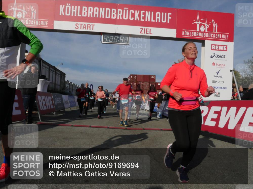 03.10.2025 - Köhlbrandbrückenlauf Matties Gatica Varas http://msf.ph/oto/9169694 03.10.2025 10:24:43 Ziel 1345, 1382, 1433, 1683, 1697, 1987, 2045, 2121, 2169, 2173, 2234, 2373, 2374, 2556, 2680, 2779, 2847, 2848, 3038, 3199, 3240, 3391, 3523, 3561, 3759 meine-sportfotos.de