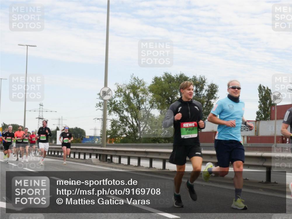 03.10.2025 - Köhlbrandbrückenlauf Matties Gatica Varas http://msf.ph/oto/9169708 03.10.2025 15:14:04 Position 3 9002 meine-sportfotos.de