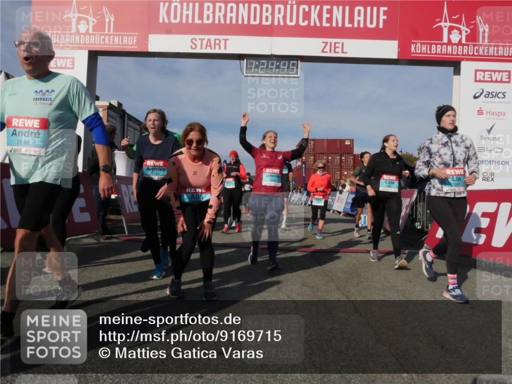 03.10.2025 - Köhlbrandbrückenlauf Matties Gatica Varas http://msf.ph/oto/9169715 03.10.2025 10:24:47 Ziel 1345, 1382, 1987, 2121, 2240, 2373, 2374, 2556, 2779, 3039, 3199, 3391, 3561 meine-sportfotos.de