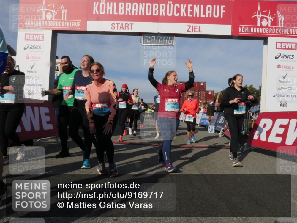 03.10.2025 - Köhlbrandbrückenlauf Matties Gatica Varas http://msf.ph/oto/9169717 03.10.2025 10:24:47 Ziel 1345, 1382, 1987, 2121, 2240, 2373, 2374, 2556, 2779, 3039, 3199, 3391, 3561 meine-sportfotos.de