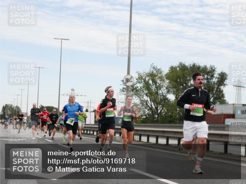 03.10.2025 - Köhlbrandbrückenlauf Matties Gatica Varas http://msf.ph/oto/9169718 03.10.2025 15:14:08 Position 3 9187, 9750 meine-sportfotos.de