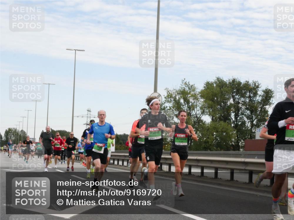 03.10.2025 - Köhlbrandbrückenlauf Matties Gatica Varas http://msf.ph/oto/9169720 03.10.2025 15:14:08 Position 3 9187, 6, 50 meine-sportfotos.de