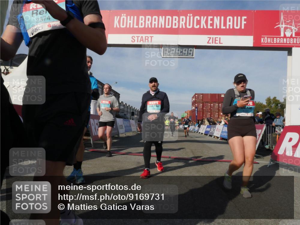 03.10.2025 - Köhlbrandbrückenlauf Matties Gatica Varas http://msf.ph/oto/9169731 03.10.2025 10:24:51 Ziel 2121, 2240, 2556, 2739, 2742, 2779, 3039 meine-sportfotos.de