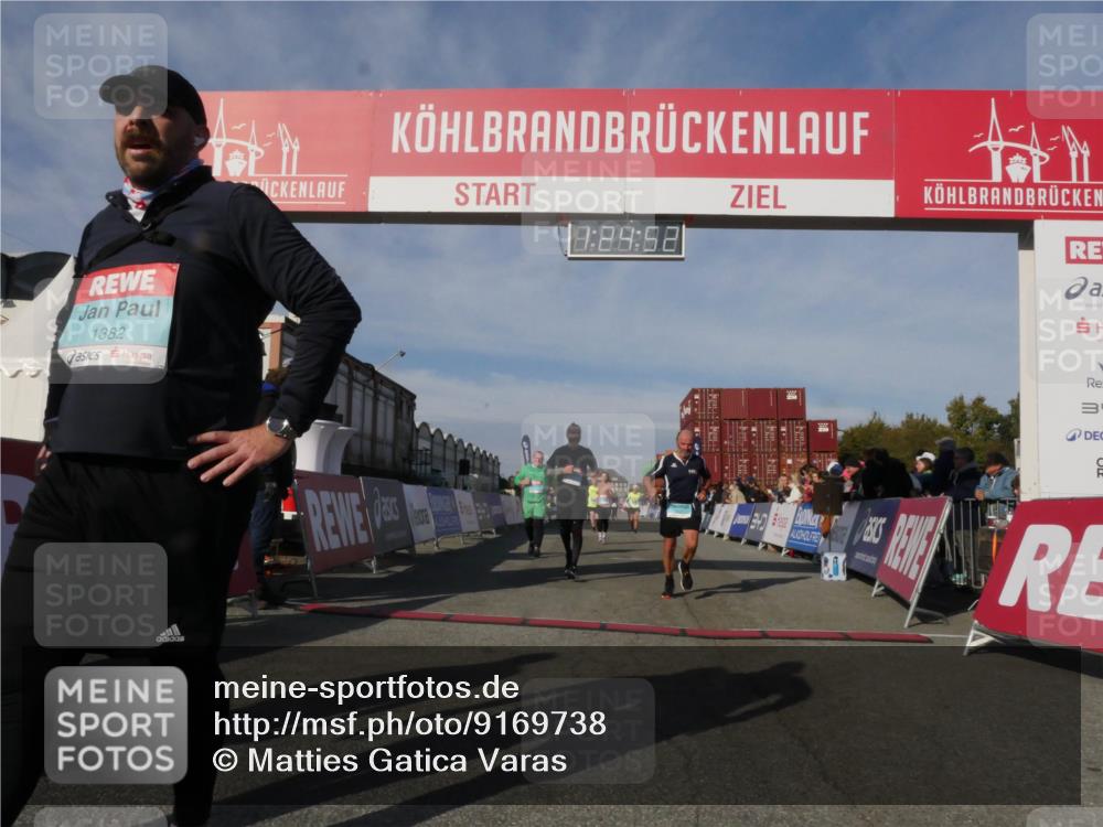 03.10.2025 - Köhlbrandbrückenlauf Matties Gatica Varas http://msf.ph/oto/9169738 03.10.2025 10:24:53 Ziel 1890, 1983, 1990, 2121, 2240, 2739, 2742, 2779, 3039 meine-sportfotos.de