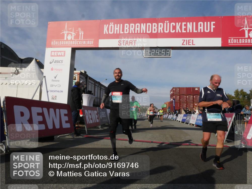 03.10.2025 - Köhlbrandbrückenlauf Matties Gatica Varas http://msf.ph/oto/9169746 03.10.2025 10:24:55 Ziel 1890, 1983, 1990, 2240, 2289, 2356, 2739, 2742, 3039 meine-sportfotos.de