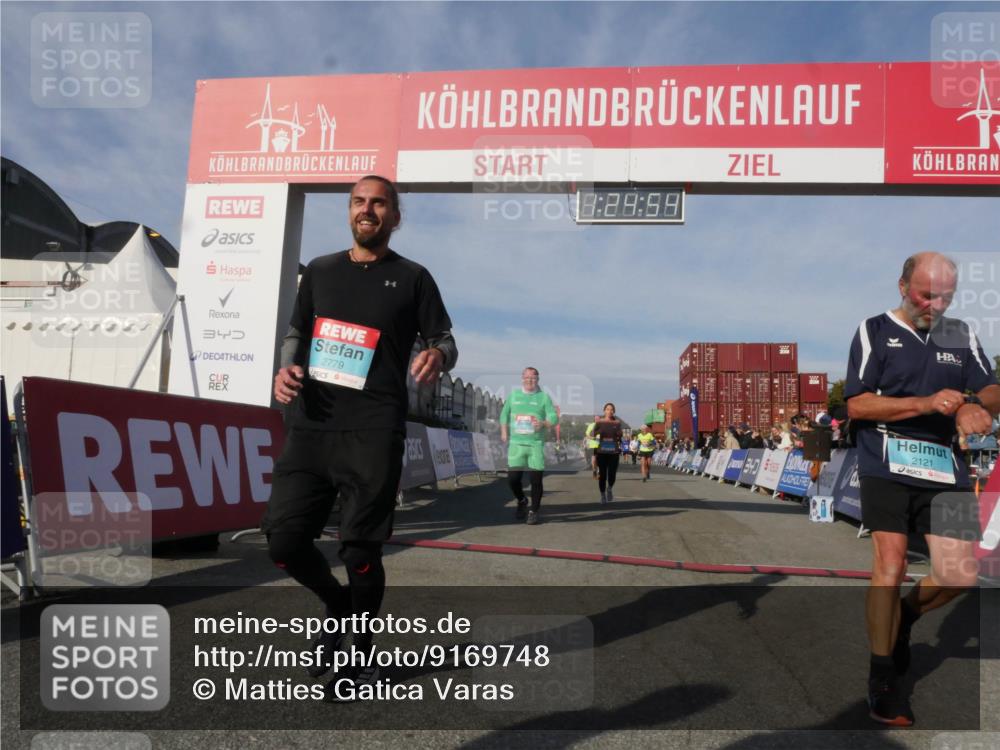 03.10.2025 - Köhlbrandbrückenlauf Matties Gatica Varas http://msf.ph/oto/9169748 03.10.2025 10:24:56 Ziel 1890, 1983, 1990, 2240, 2289, 2356, 2739, 2742, 3039 meine-sportfotos.de