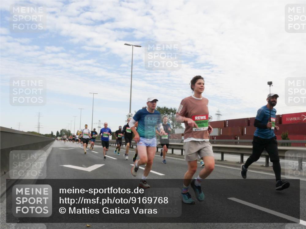 03.10.2025 - Köhlbrandbrückenlauf Matties Gatica Varas http://msf.ph/oto/9169768 03.10.2025 15:14:25 Position 3 2025, 7100 meine-sportfotos.de