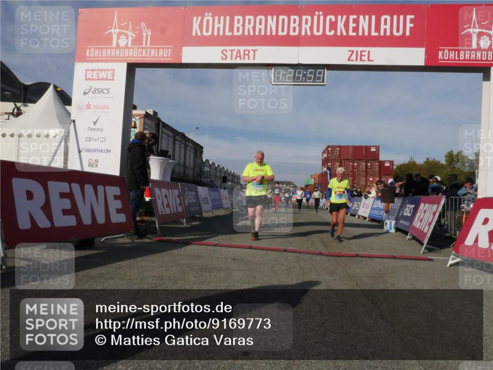 03.10.2025 - Köhlbrandbrückenlauf Matties Gatica Varas http://msf.ph/oto/9169773 03.10.2025 10:25:01 Ziel 1663, 1709, 1890, 1983, 1990, 2158, 2289, 2356, 2739, 2742, 3085, 3089, 3090 meine-sportfotos.de
