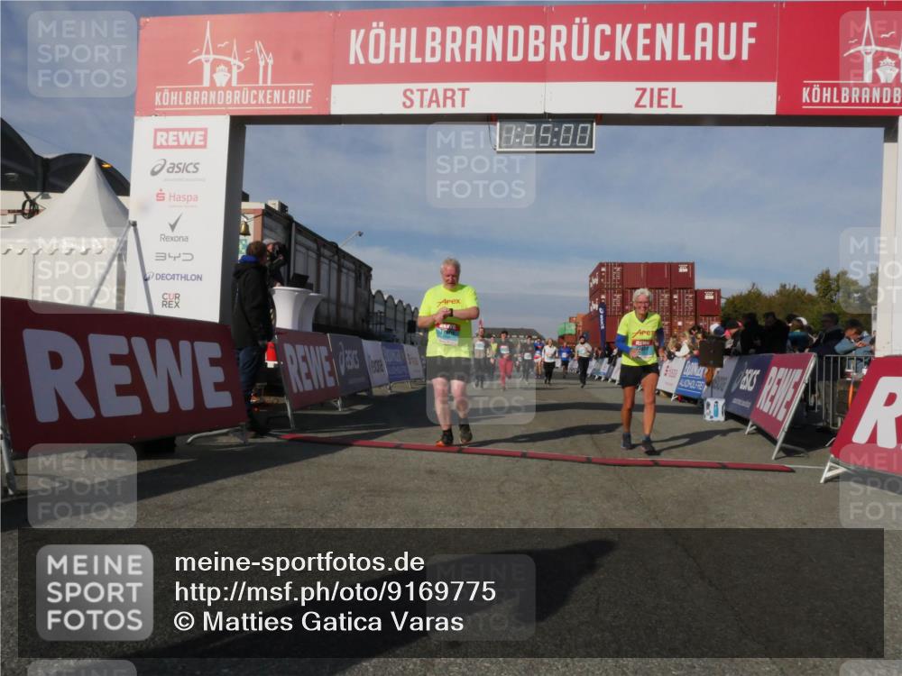 03.10.2025 - Köhlbrandbrückenlauf Matties Gatica Varas http://msf.ph/oto/9169775 03.10.2025 10:25:01 Ziel 1663, 1709, 1890, 1983, 1990, 2158, 2289, 2356, 2739, 2742, 3085, 3089, 3090 meine-sportfotos.de