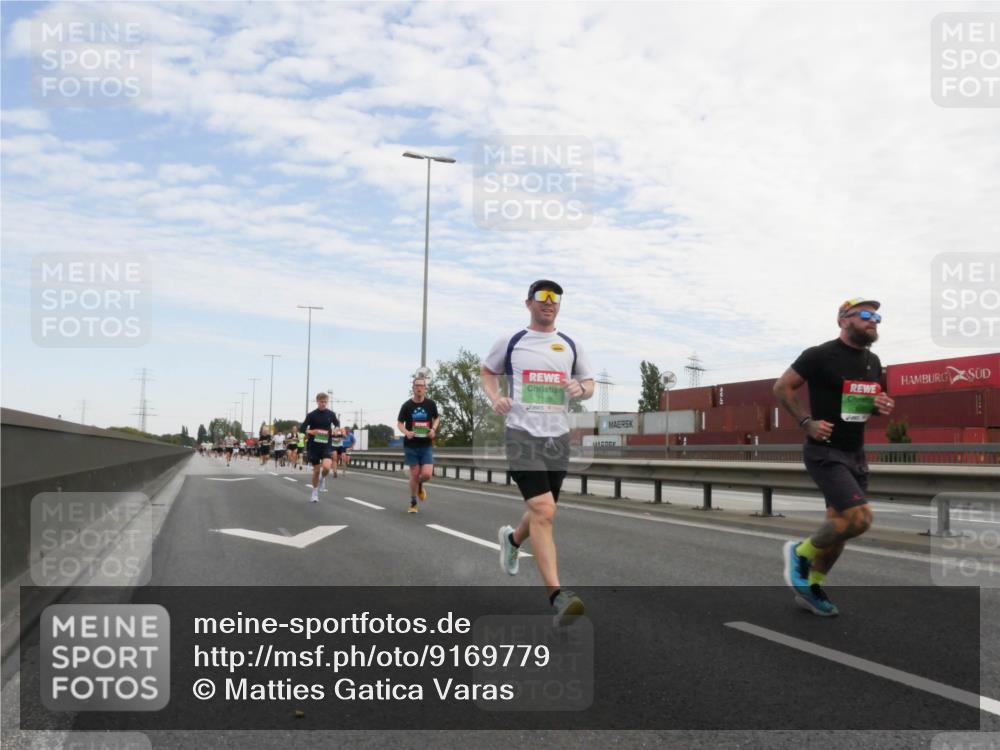 03.10.2025 - Köhlbrandbrückenlauf Matties Gatica Varas http://msf.ph/oto/9169779 03.10.2025 15:14:28 Position 3 7128 meine-sportfotos.de