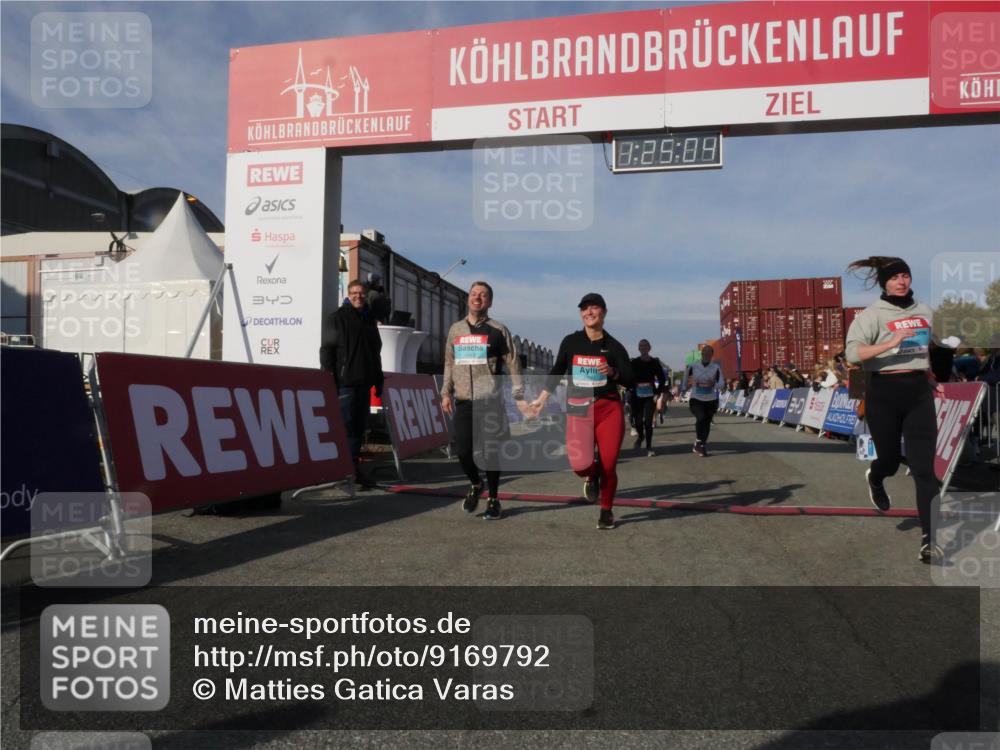 03.10.2025 - Köhlbrandbrückenlauf Matties Gatica Varas http://msf.ph/oto/9169792 03.10.2025 10:25:06 Ziel 1663, 1709, 1734, 1887, 2158, 2289, 2356, 2396, 3085, 3089, 3090 meine-sportfotos.de