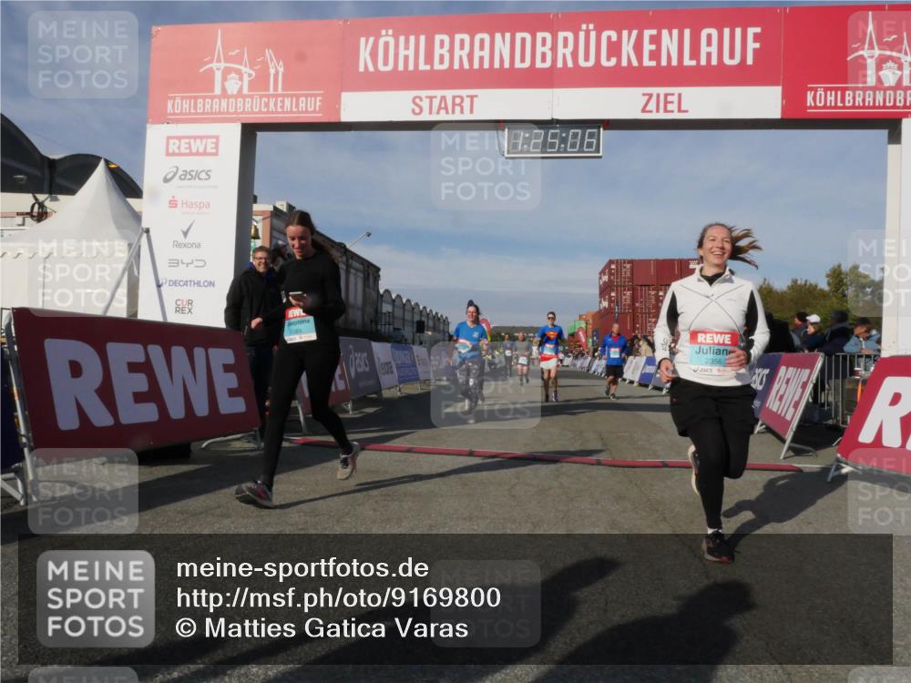 03.10.2025 - Köhlbrandbrückenlauf Matties Gatica Varas http://msf.ph/oto/9169800 03.10.2025 10:25:08 Ziel 1663, 1709, 1734, 1887, 2158, 2396, 3085, 3089, 3090 meine-sportfotos.de