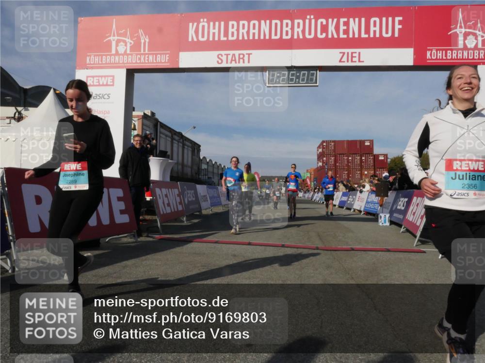 03.10.2025 - Köhlbrandbrückenlauf Matties Gatica Varas http://msf.ph/oto/9169803 03.10.2025 10:25:08 Ziel 1663, 1709, 1734, 1887, 2158, 2396, 3085, 3089, 3090 meine-sportfotos.de