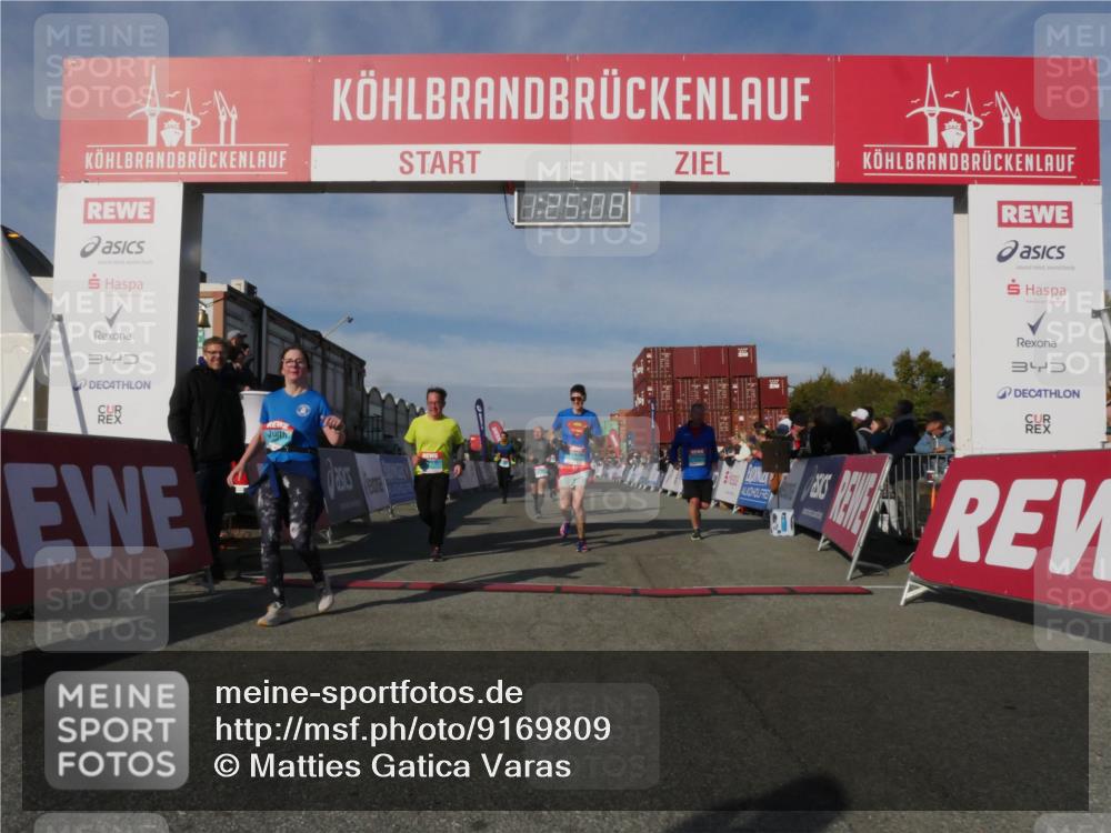 03.10.2025 - Köhlbrandbrückenlauf Matties Gatica Varas http://msf.ph/oto/9169809 03.10.2025 10:25:10 Ziel 1663, 1709, 1734, 1814, 1887, 2158, 2396, 3089, 3090, 3234 meine-sportfotos.de