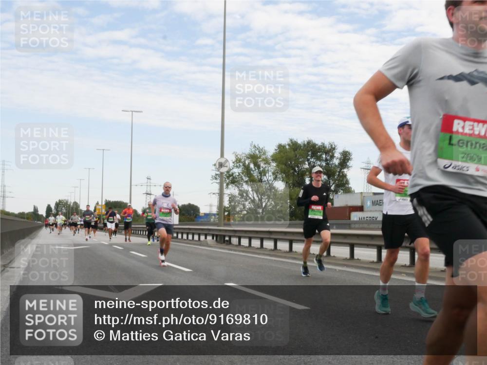 03.10.2025 - Köhlbrandbrückenlauf Matties Gatica Varas http://msf.ph/oto/9169810 03.10.2025 15:14:40 Position 3 7809 meine-sportfotos.de