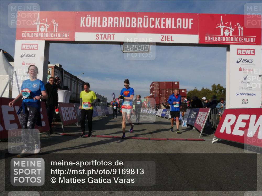 03.10.2025 - Köhlbrandbrückenlauf Matties Gatica Varas http://msf.ph/oto/9169813 03.10.2025 10:25:11 Ziel 1709, 1734, 1814, 1887, 2158, 2396, 2408, 3089, 3090, 3234 meine-sportfotos.de
