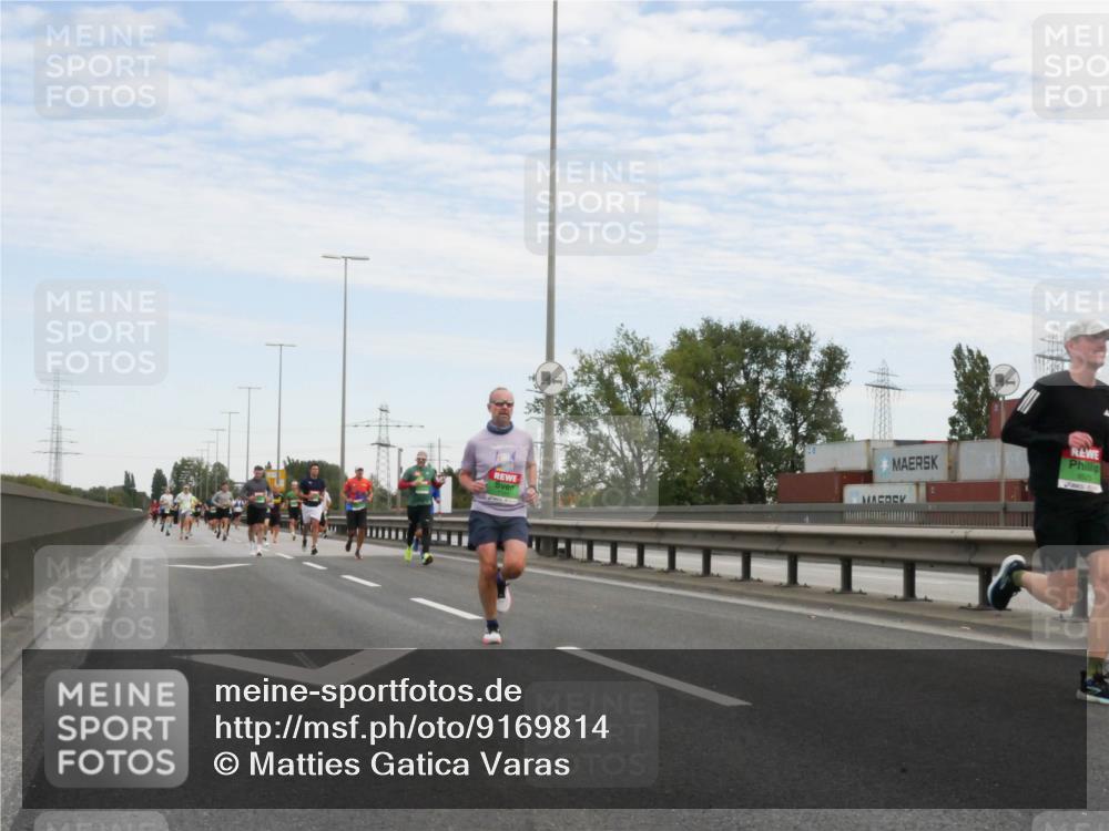 03.10.2025 - Köhlbrandbrückenlauf Matties Gatica Varas http://msf.ph/oto/9169814 03.10.2025 15:14:41 Position 3  meine-sportfotos.de