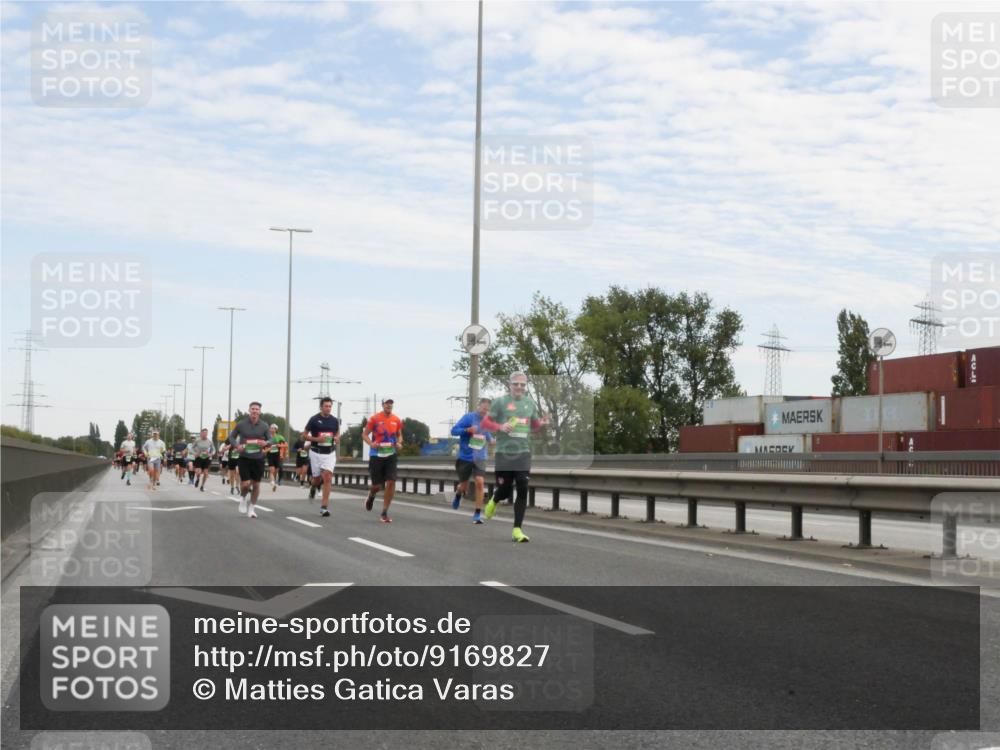 03.10.2025 - Köhlbrandbrückenlauf Matties Gatica Varas http://msf.ph/oto/9169827 03.10.2025 15:14:44 Position 3  meine-sportfotos.de