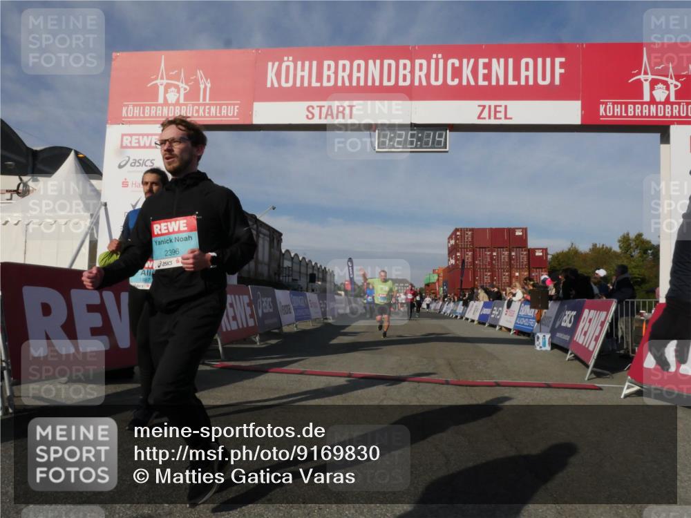 03.10.2025 - Köhlbrandbrückenlauf Matties Gatica Varas http://msf.ph/oto/9169830 03.10.2025 10:25:15 Ziel 1734, 1814, 2408, 3234, 3455 meine-sportfotos.de